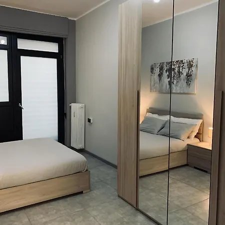 Modern Loft Near The Station Apartment Turin