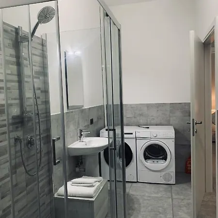 Apartment Modern Loft Near The Station Turin